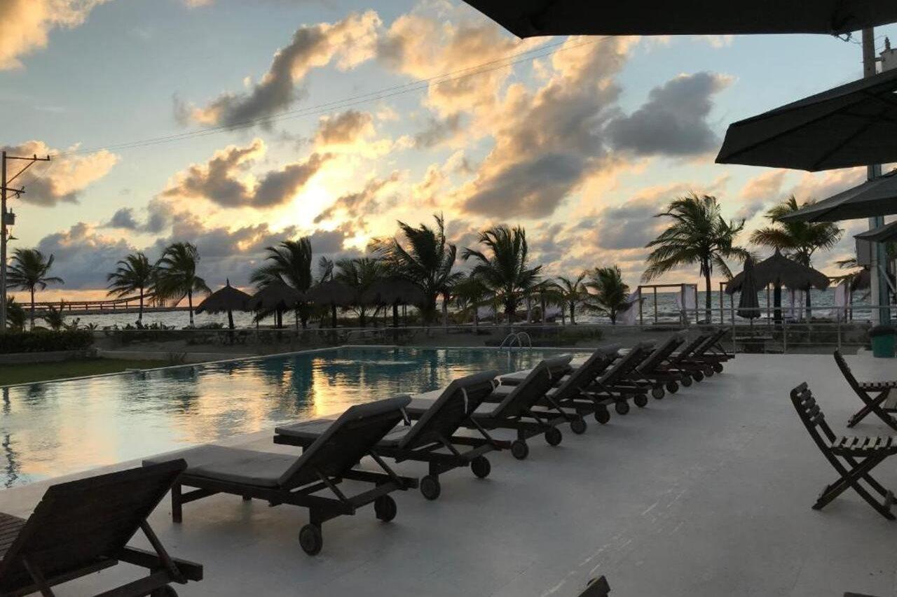 Loa Tolu By Bernalo Hotels Exterior photo