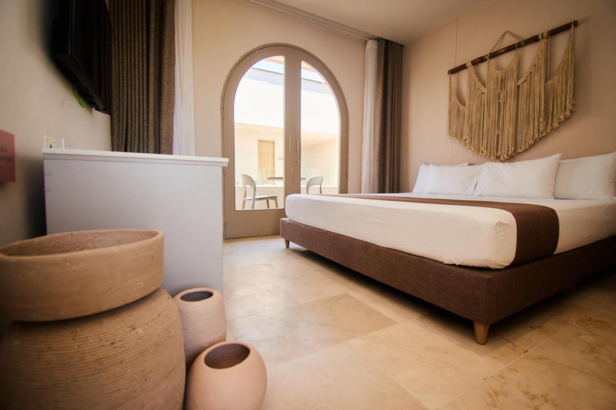 Loa Tolu By Bernalo Hotels Exterior photo